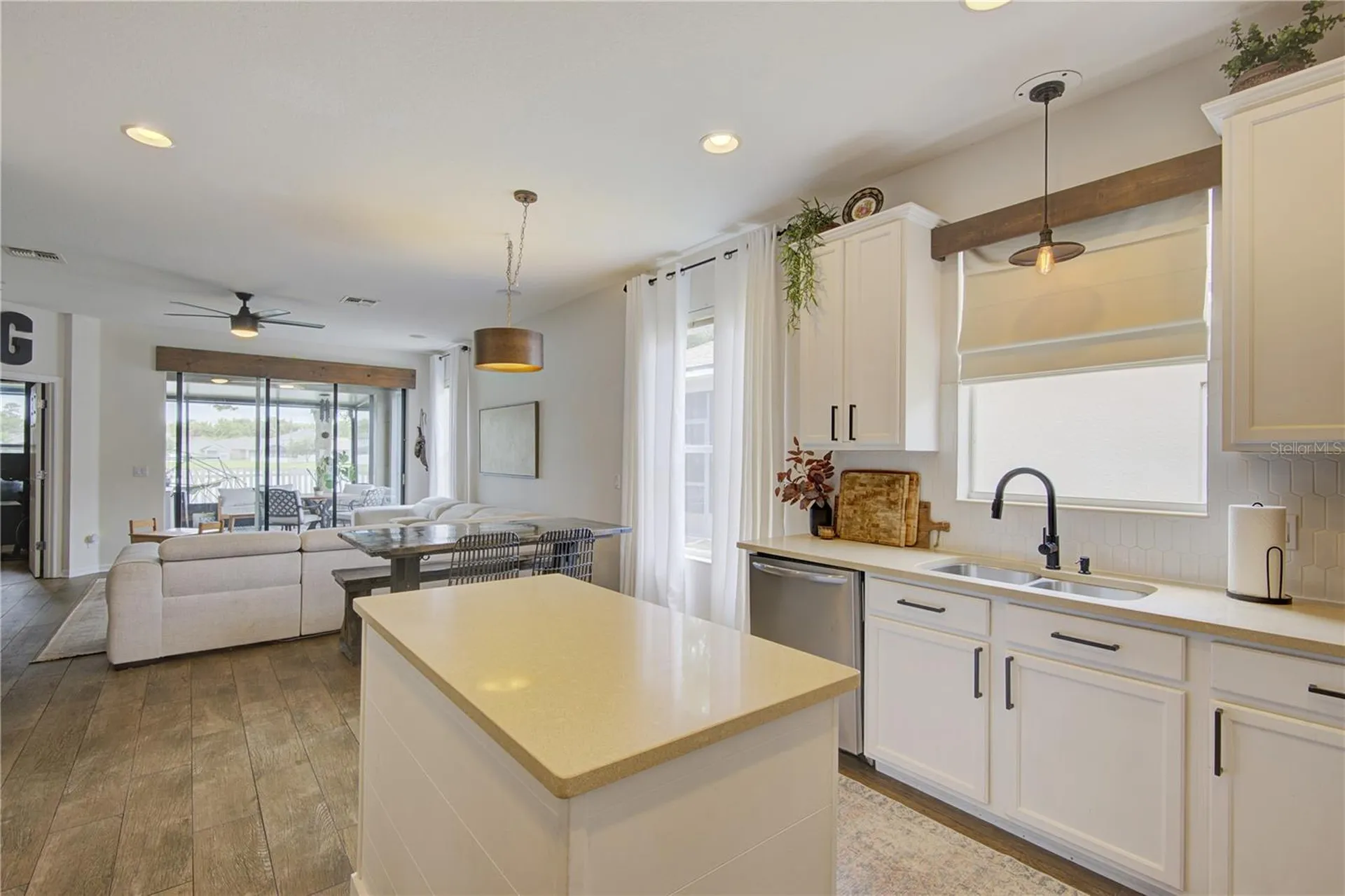 15153 Stonebriar Way Orlando FL 32826
