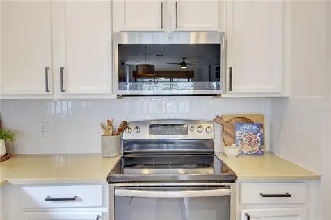 15153 Stonebriar Way Orlando FL 32826