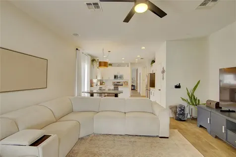 15153 Stonebriar Way Orlando FL 32826