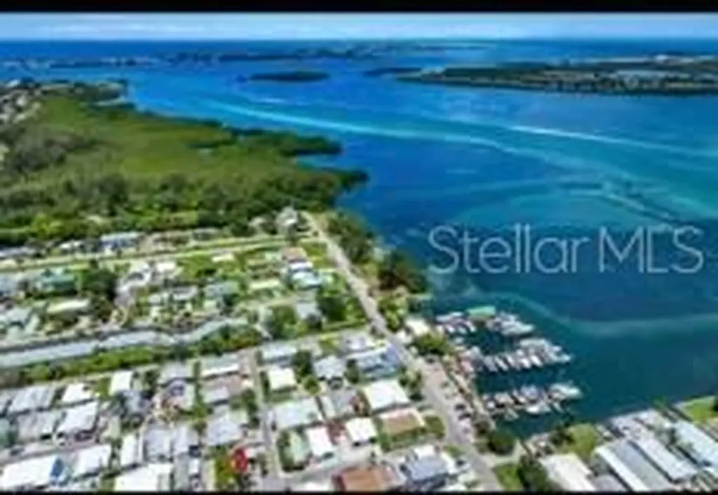 3717 115th Street Court W Bradenton FL 34210