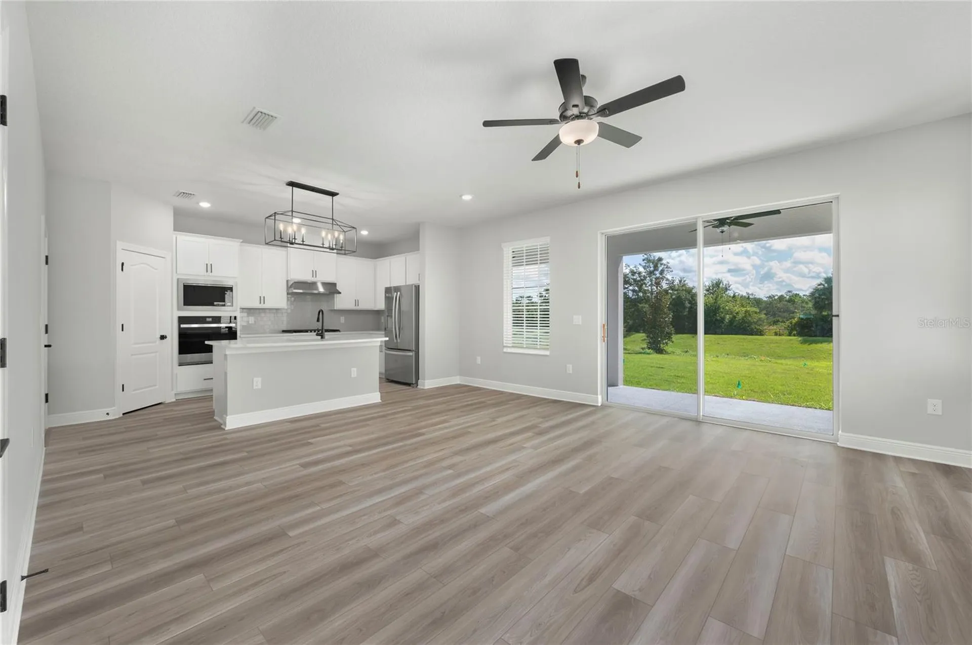 7657 Somersworth Drive Kissimmee FL 34747