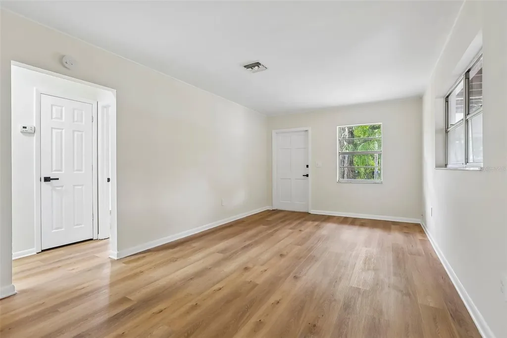 2002 E Idlewild Avenue Tampa FL 33610