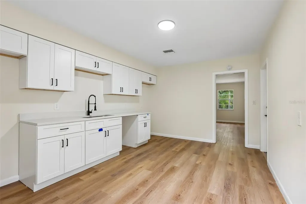 2002 E Idlewild Avenue Tampa FL 33610