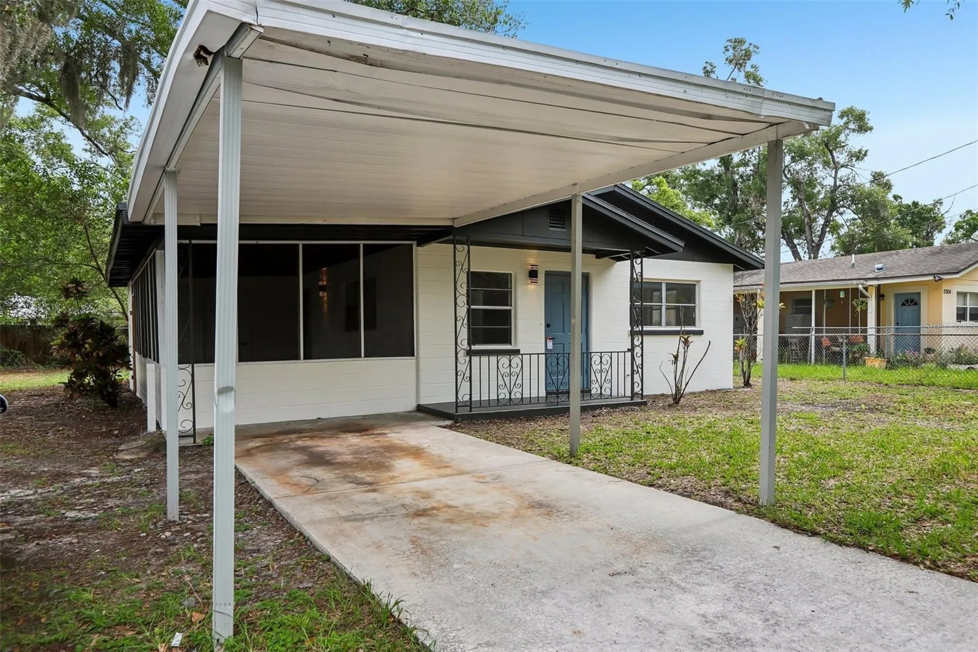 2002 E Idlewild Avenue Tampa FL 33610