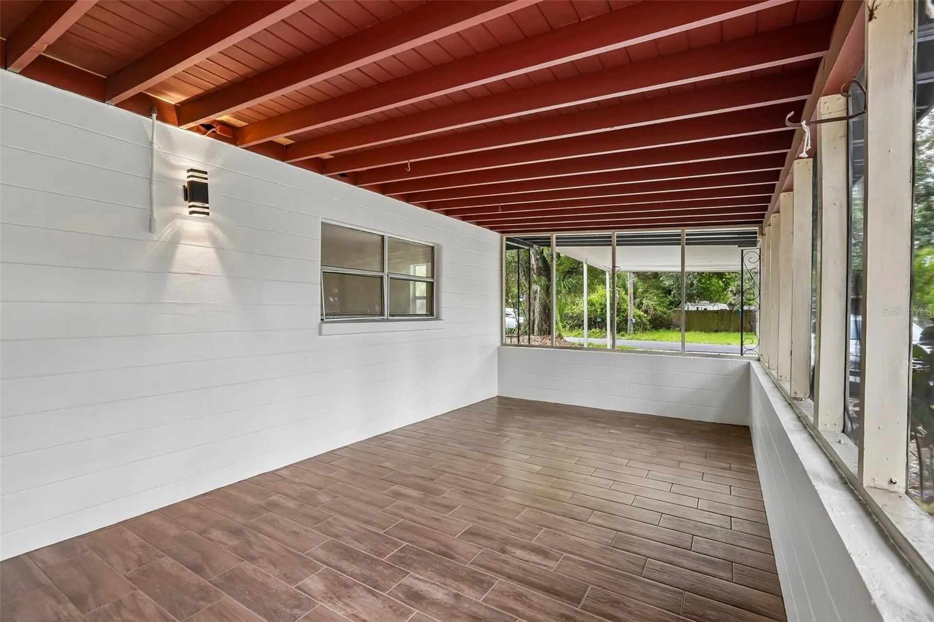 2002 E Idlewild Avenue Tampa FL 33610