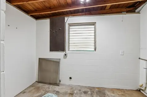 2002 E Idlewild Avenue Tampa FL 33610