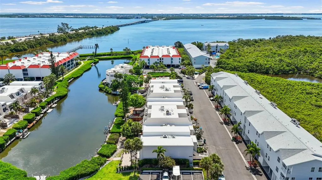3701 E Bay Drive Bradenton Beach FL 34217