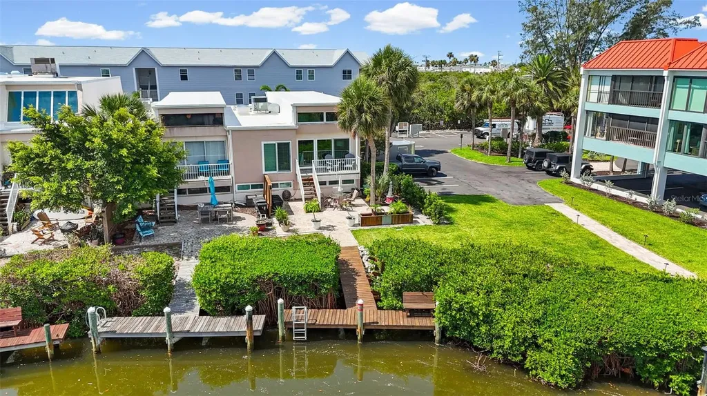 3701 E Bay Drive Bradenton Beach FL 34217