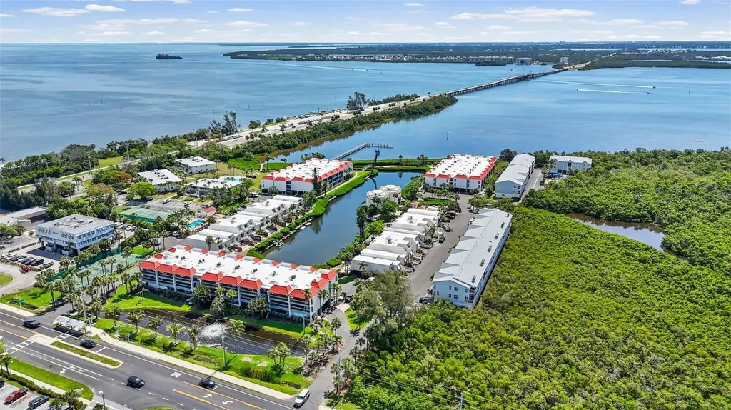 3701 E Bay Drive Bradenton Beach FL 34217