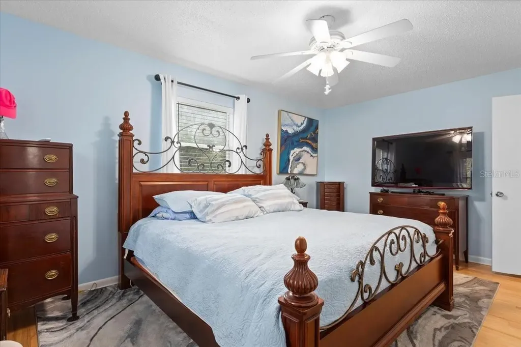 1940 NW 35th Street Gainesville FL 32605