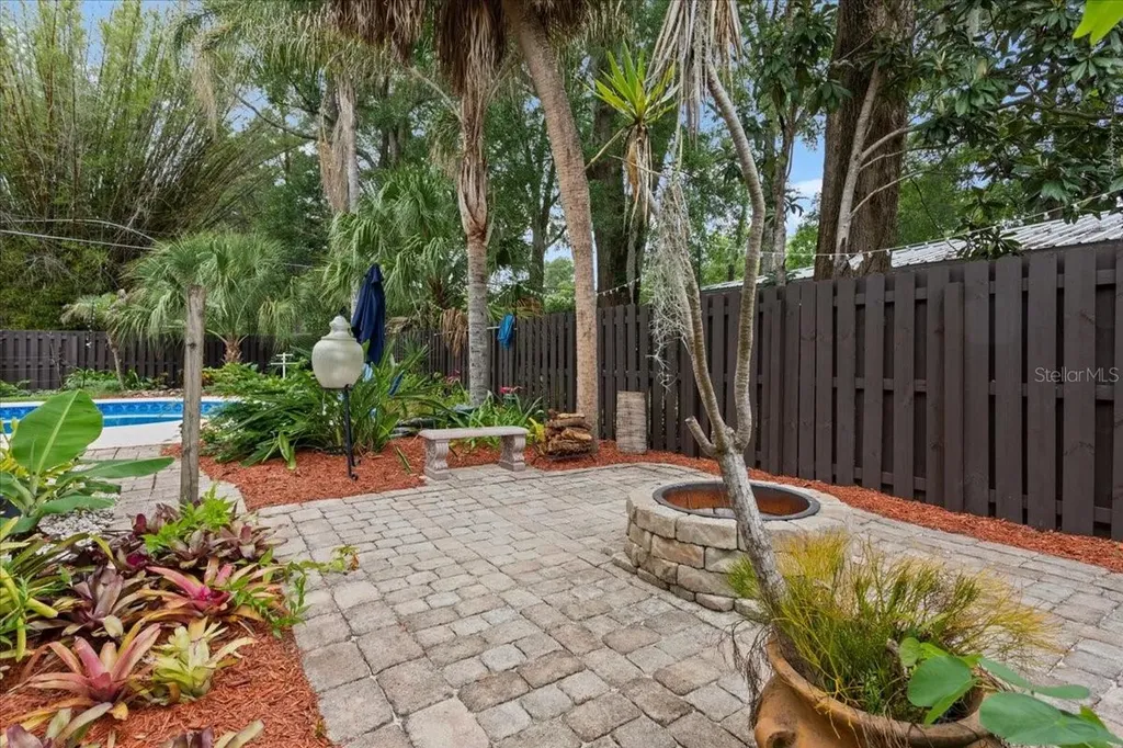 1940 NW 35th Street Gainesville FL 32605