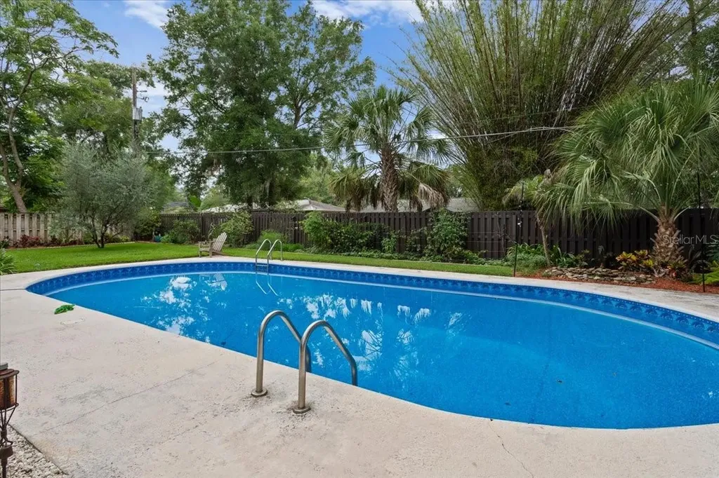 1940 NW 35th Street Gainesville FL 32605