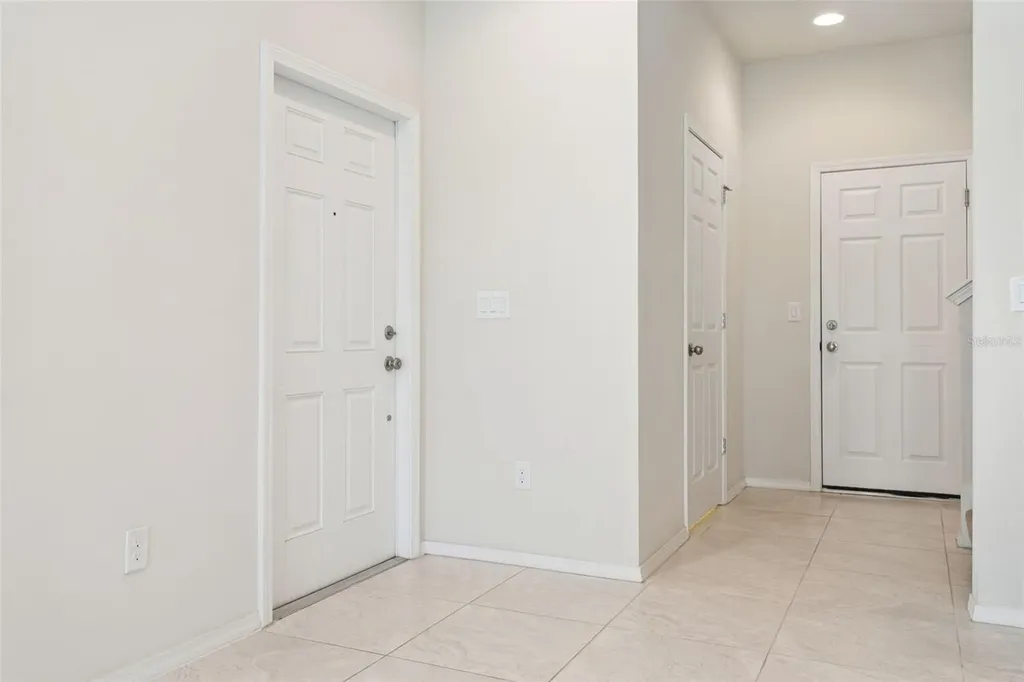 4751 White Sanderling Court Tampa FL 33619