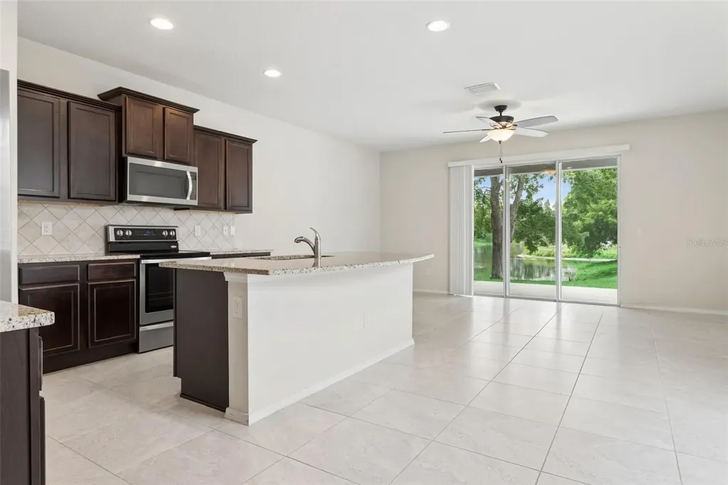 4751 White Sanderling Court Tampa FL 33619