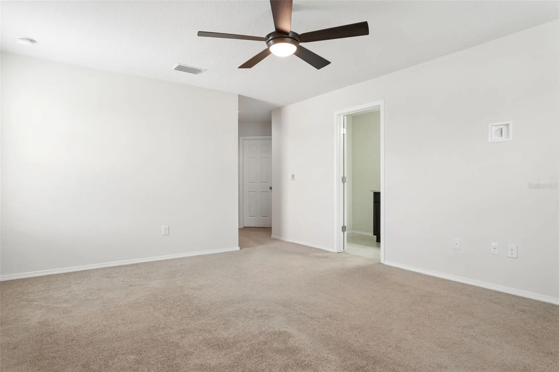 4751 White Sanderling Court Tampa FL 33619