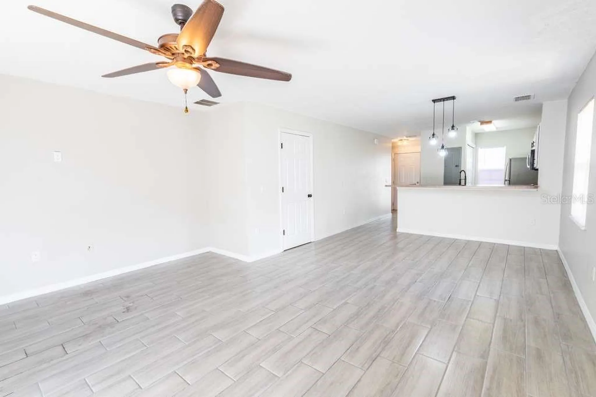 141 Jones Lane Kissimmee FL 34743