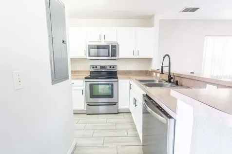 141 Jones Lane Kissimmee FL 34743