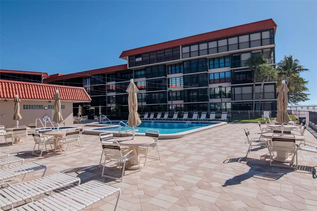 17580 Gulf Boulevard Redington Shores FL 33708