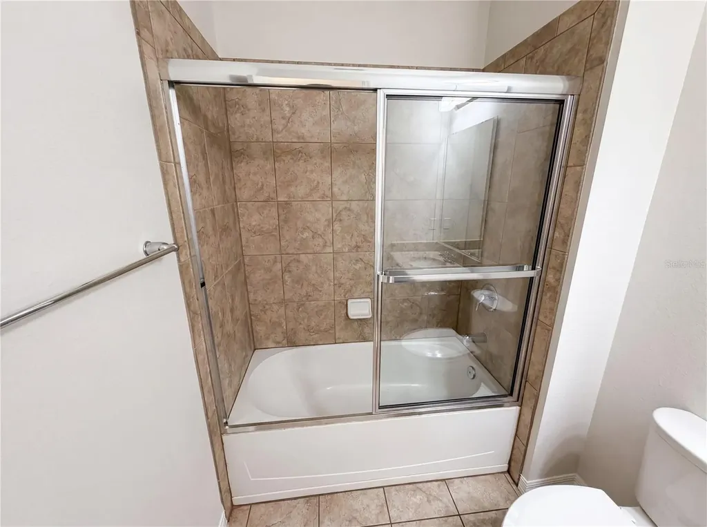 811 Maple Leaf Loop Winter Springs FL 32708