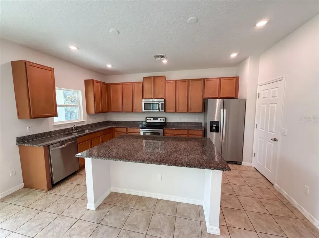 811 Maple Leaf Loop Winter Springs FL 32708