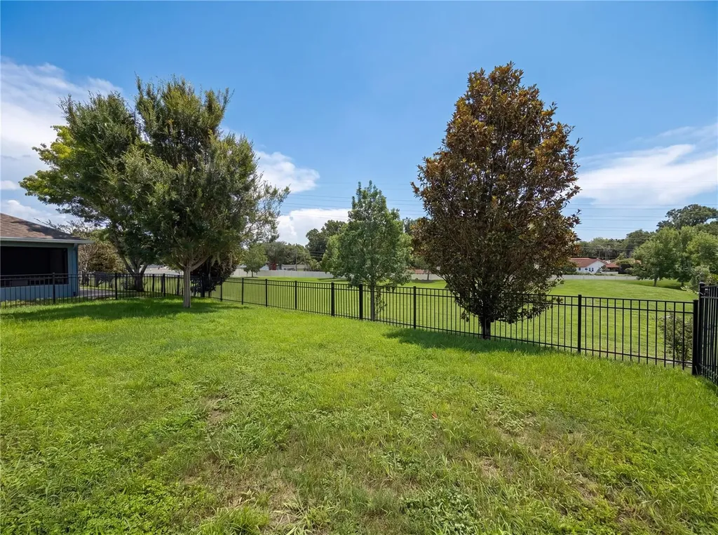 811 Maple Leaf Loop Winter Springs FL 32708