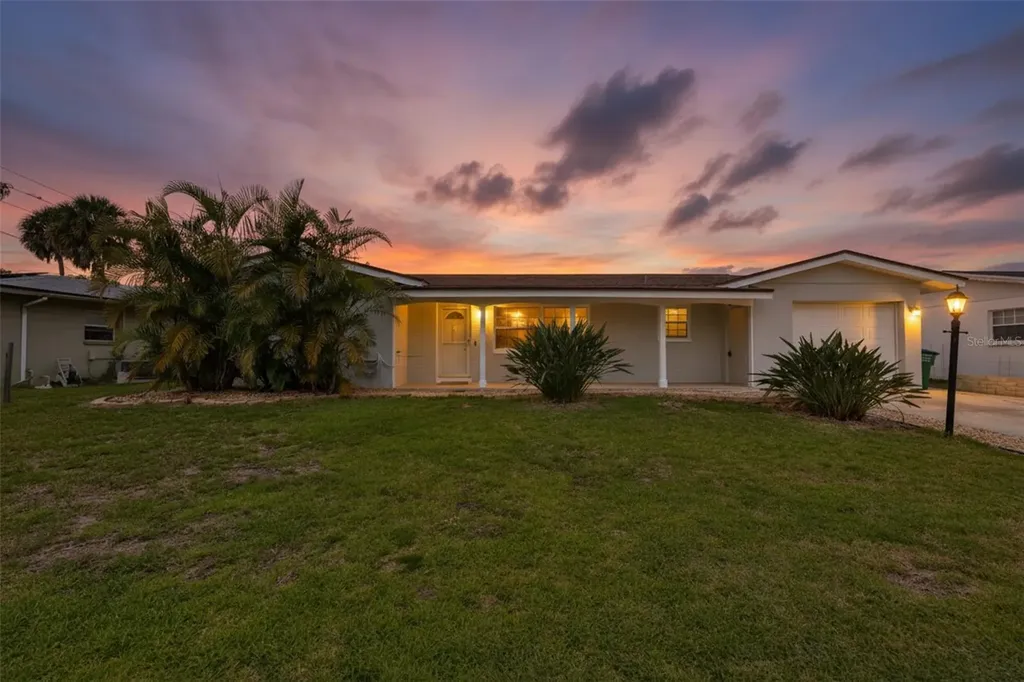 7824 115th Street Seminole FL 33772