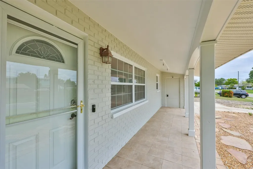 7824 115th Street Seminole FL 33772