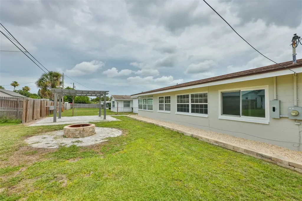 7824 115th Street Seminole FL 33772