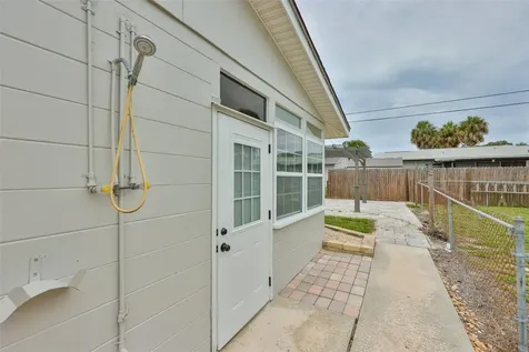 7824 115th Street Seminole FL 33772