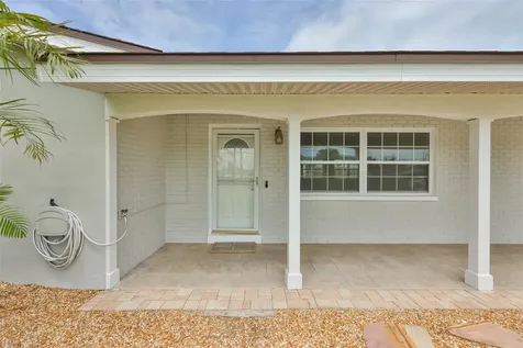 7824 115th Street Seminole FL 33772