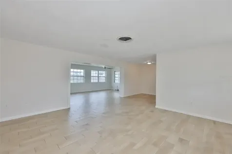 7824 115th Street Seminole FL 33772
