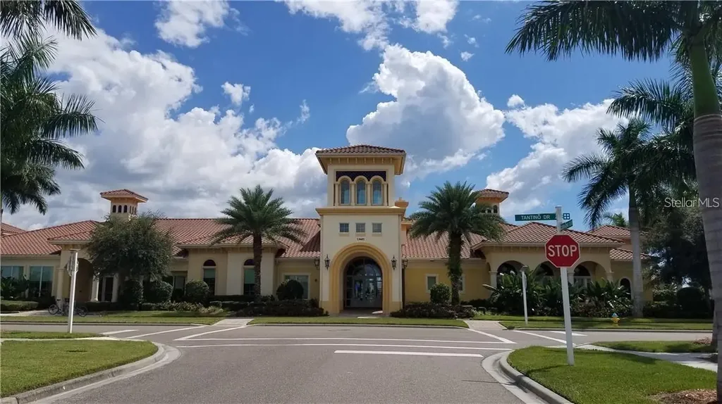 18884 Lanuvio Street Venice FL 34293
