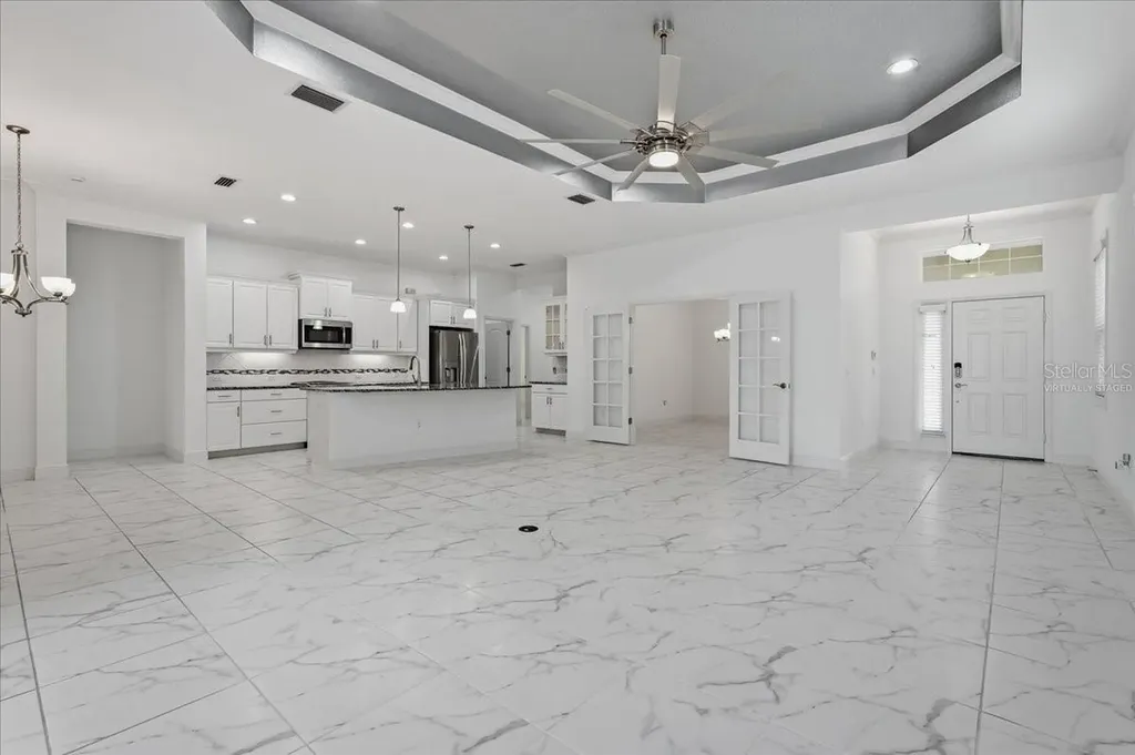 3613 Woodcliff Lake Terrace Sarasota FL 34243