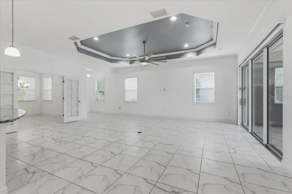 3613 Woodcliff Lake Terrace Sarasota FL 34243