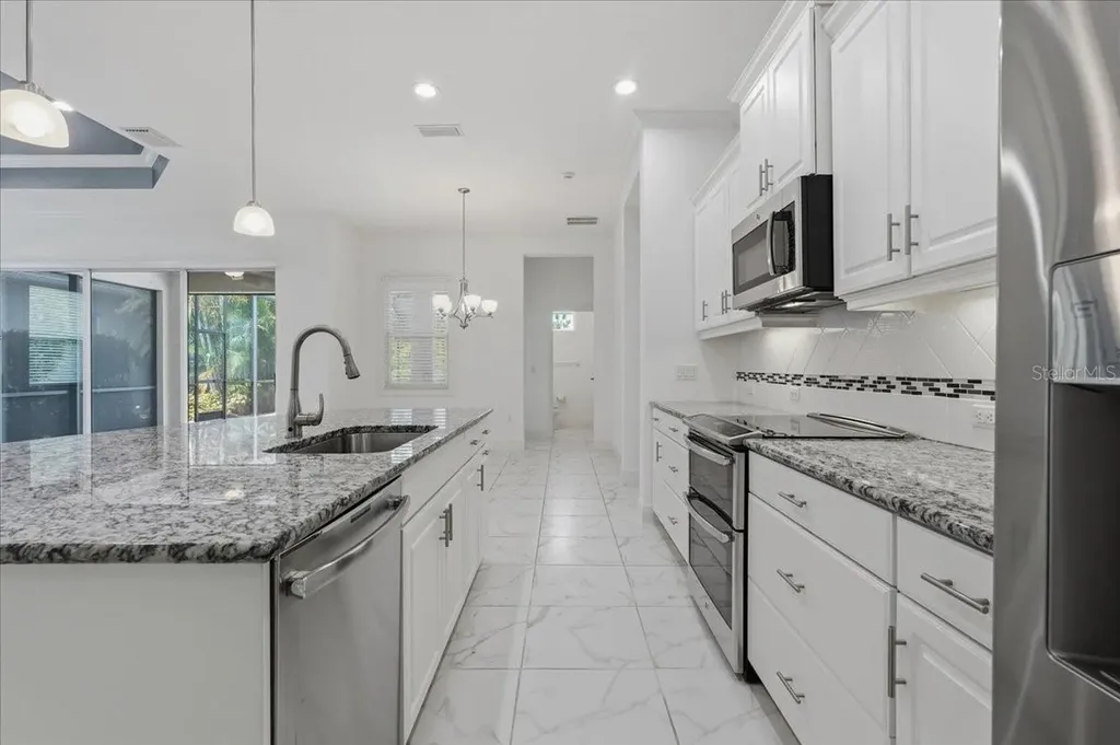 3613 Woodcliff Lake Terrace Sarasota FL 34243