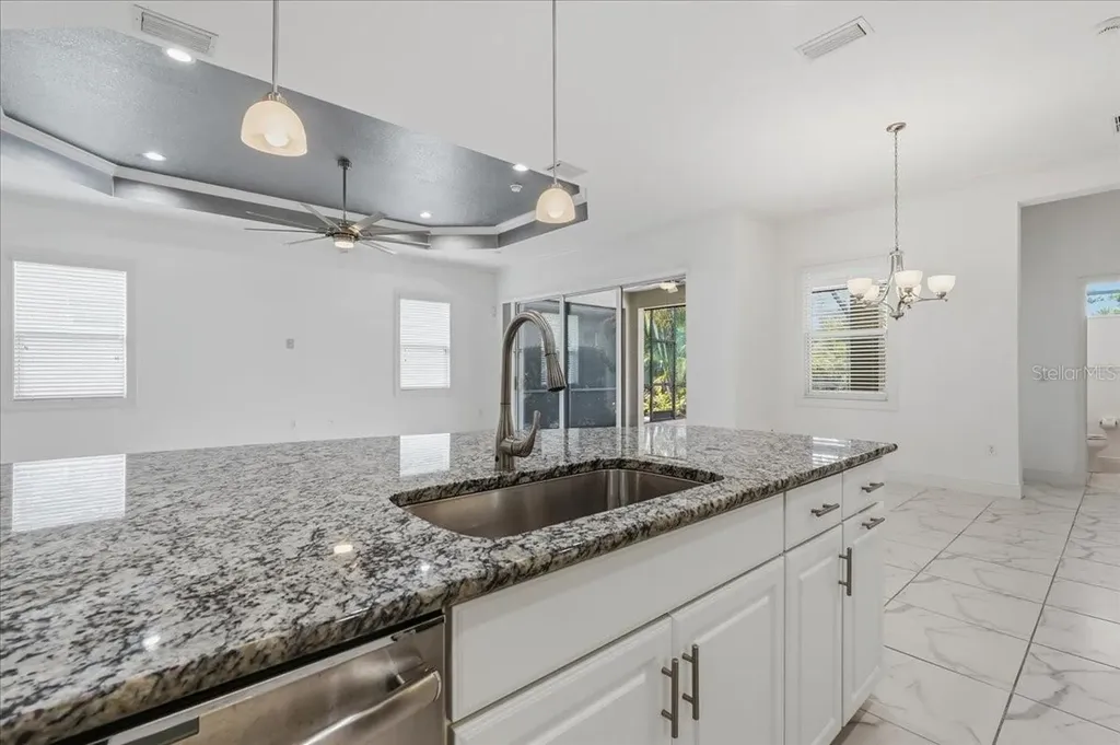 3613 Woodcliff Lake Terrace Sarasota FL 34243