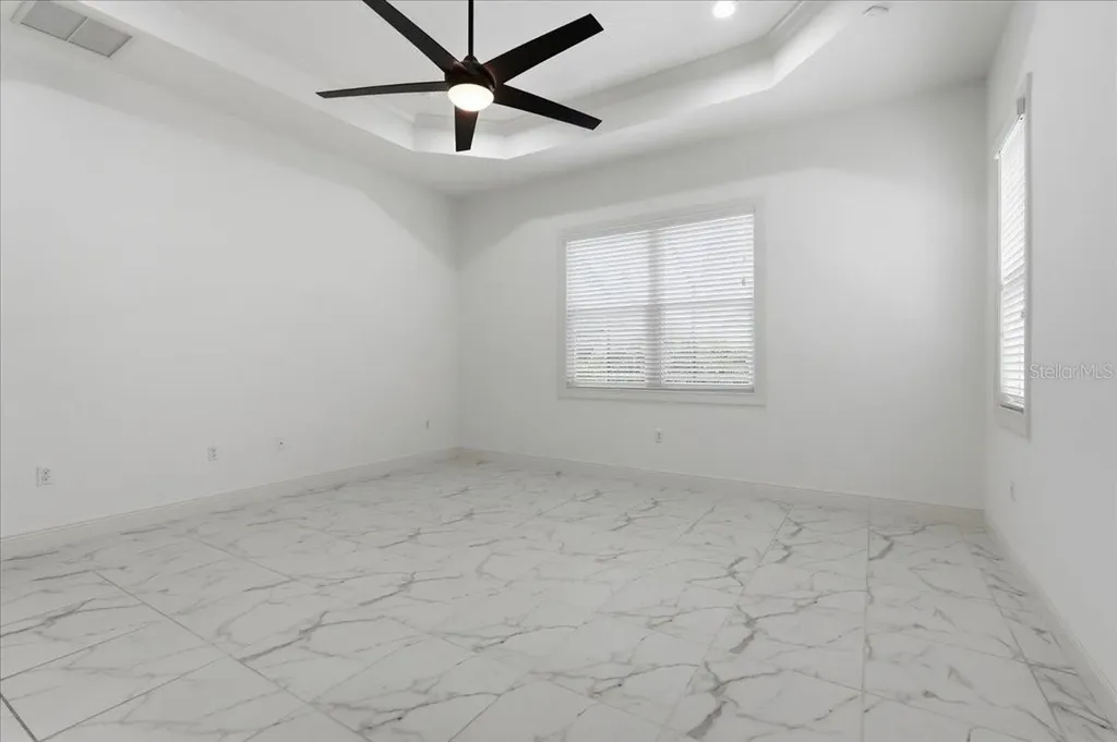 3613 Woodcliff Lake Terrace Sarasota FL 34243