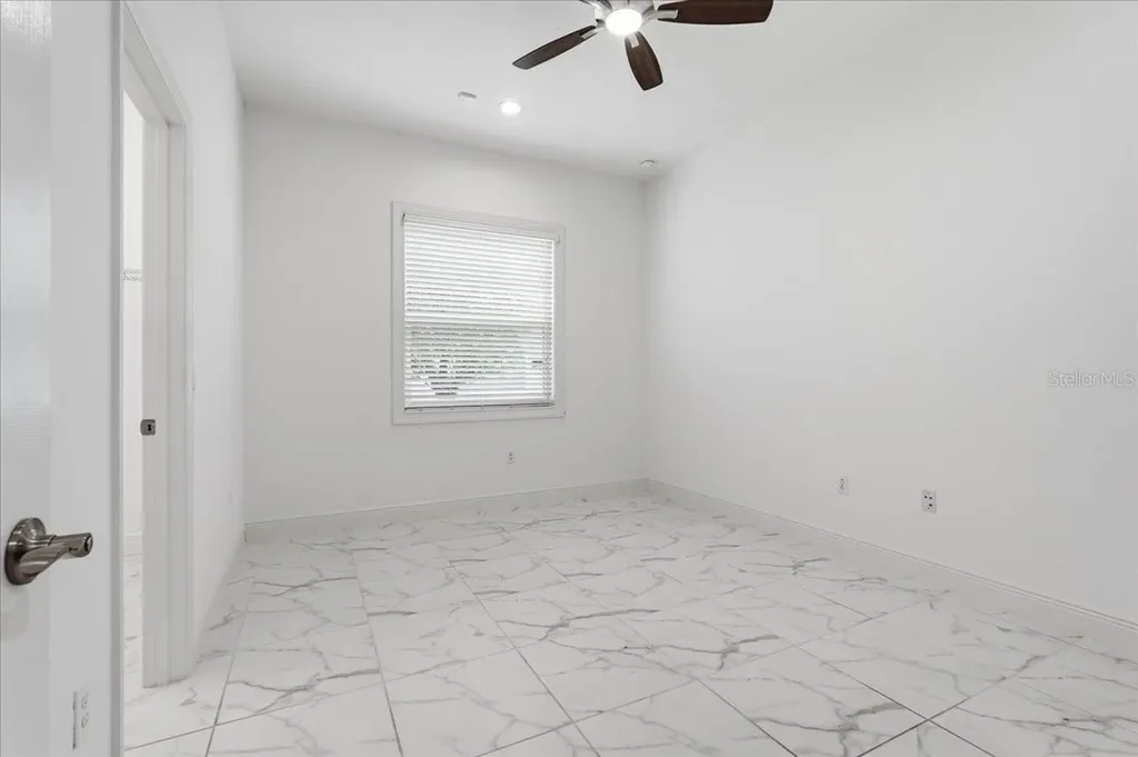 3613 Woodcliff Lake Terrace Sarasota FL 34243