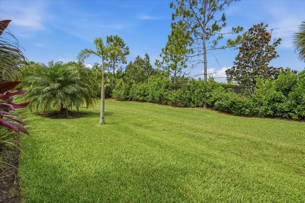 3613 Woodcliff Lake Terrace Sarasota FL 34243
