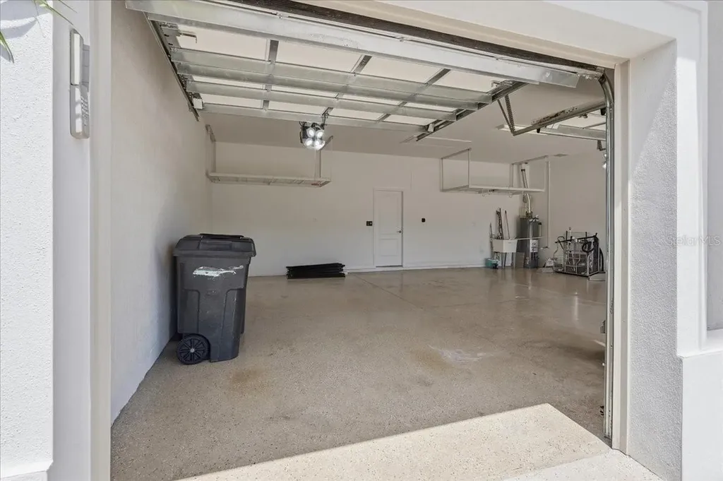 3613 Woodcliff Lake Terrace Sarasota FL 34243