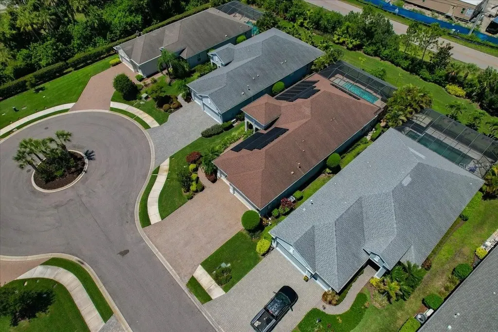 3613 Woodcliff Lake Terrace Sarasota FL 34243