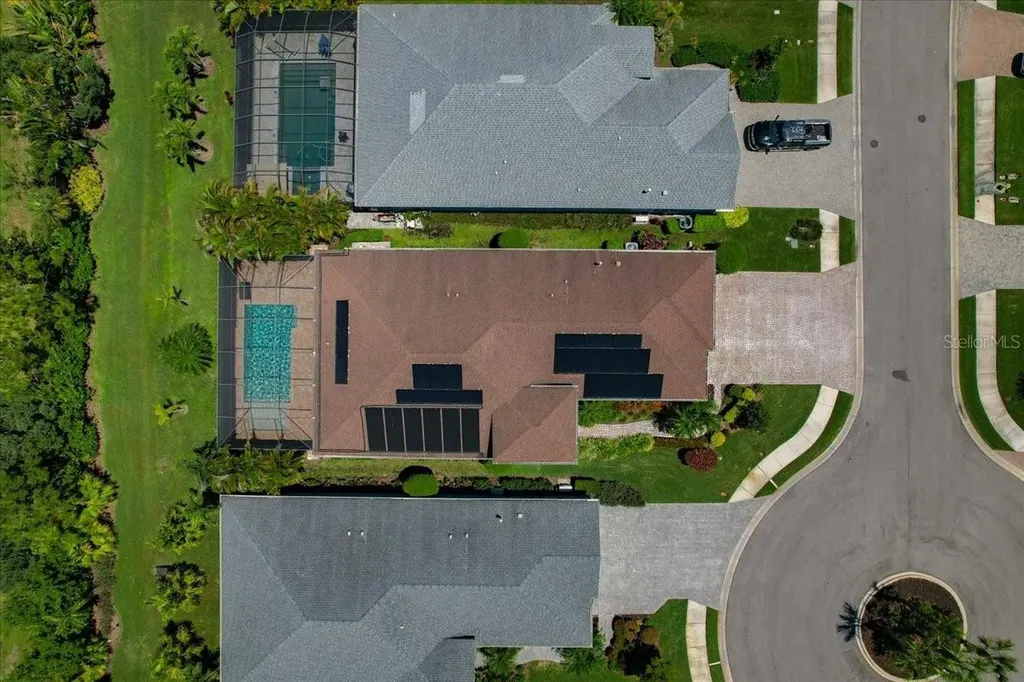 3613 Woodcliff Lake Terrace Sarasota FL 34243