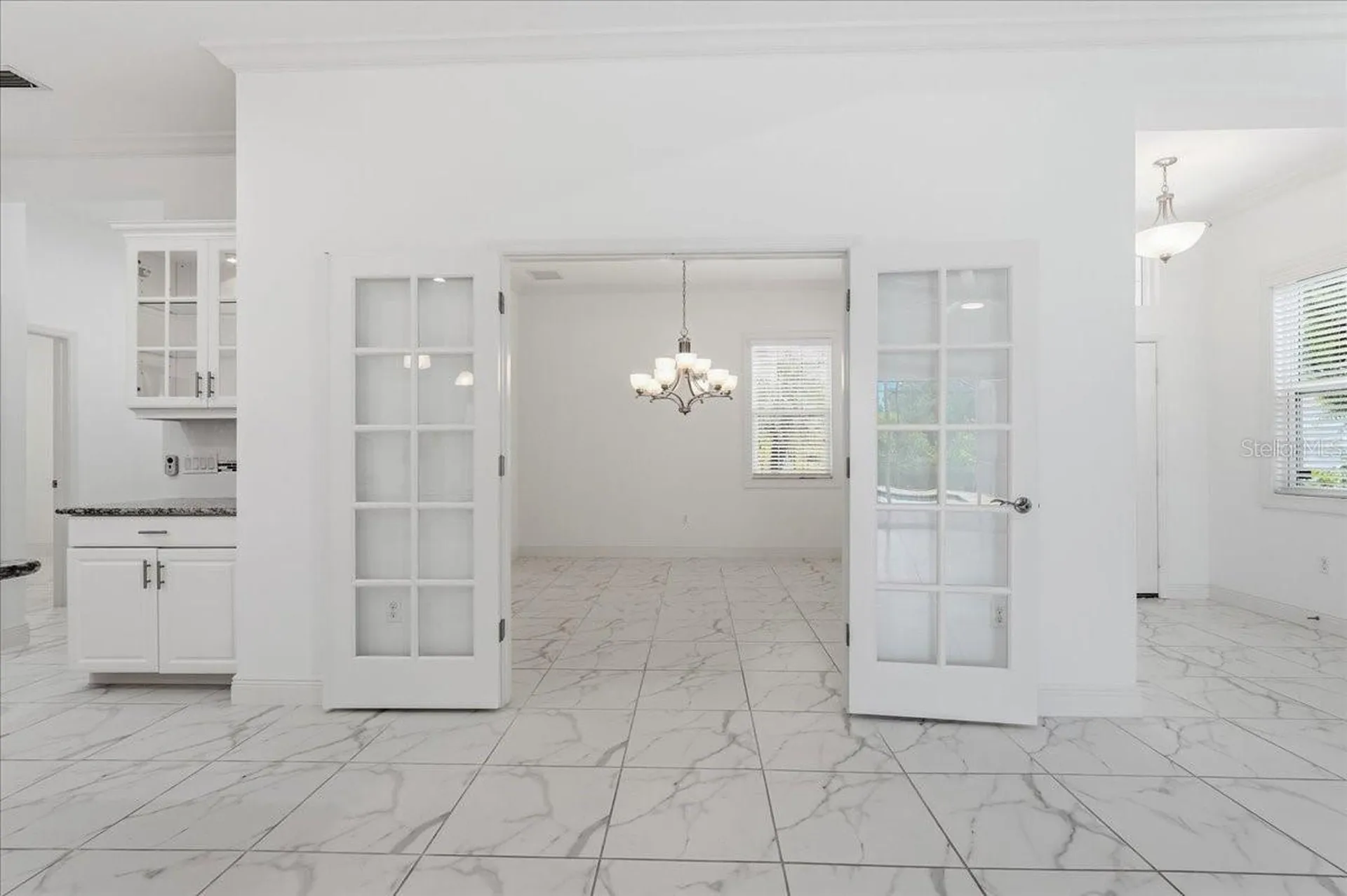 3613 Woodcliff Lake Terrace Sarasota FL 34243