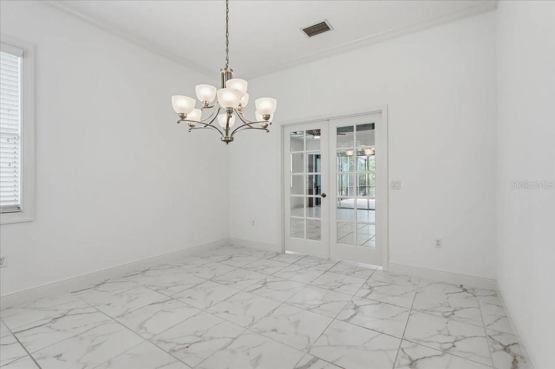 3613 Woodcliff Lake Terrace Sarasota FL 34243