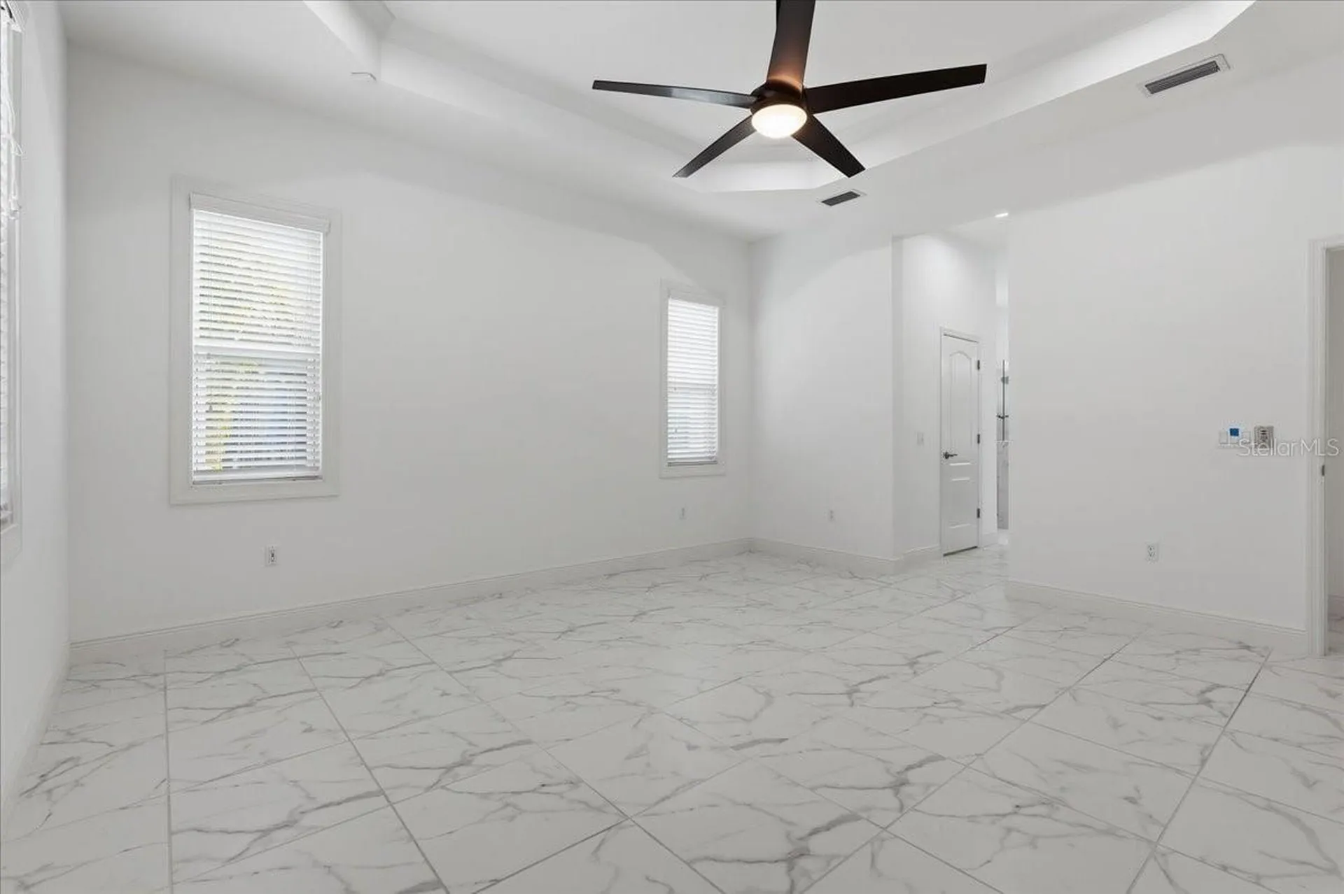3613 Woodcliff Lake Terrace Sarasota FL 34243
