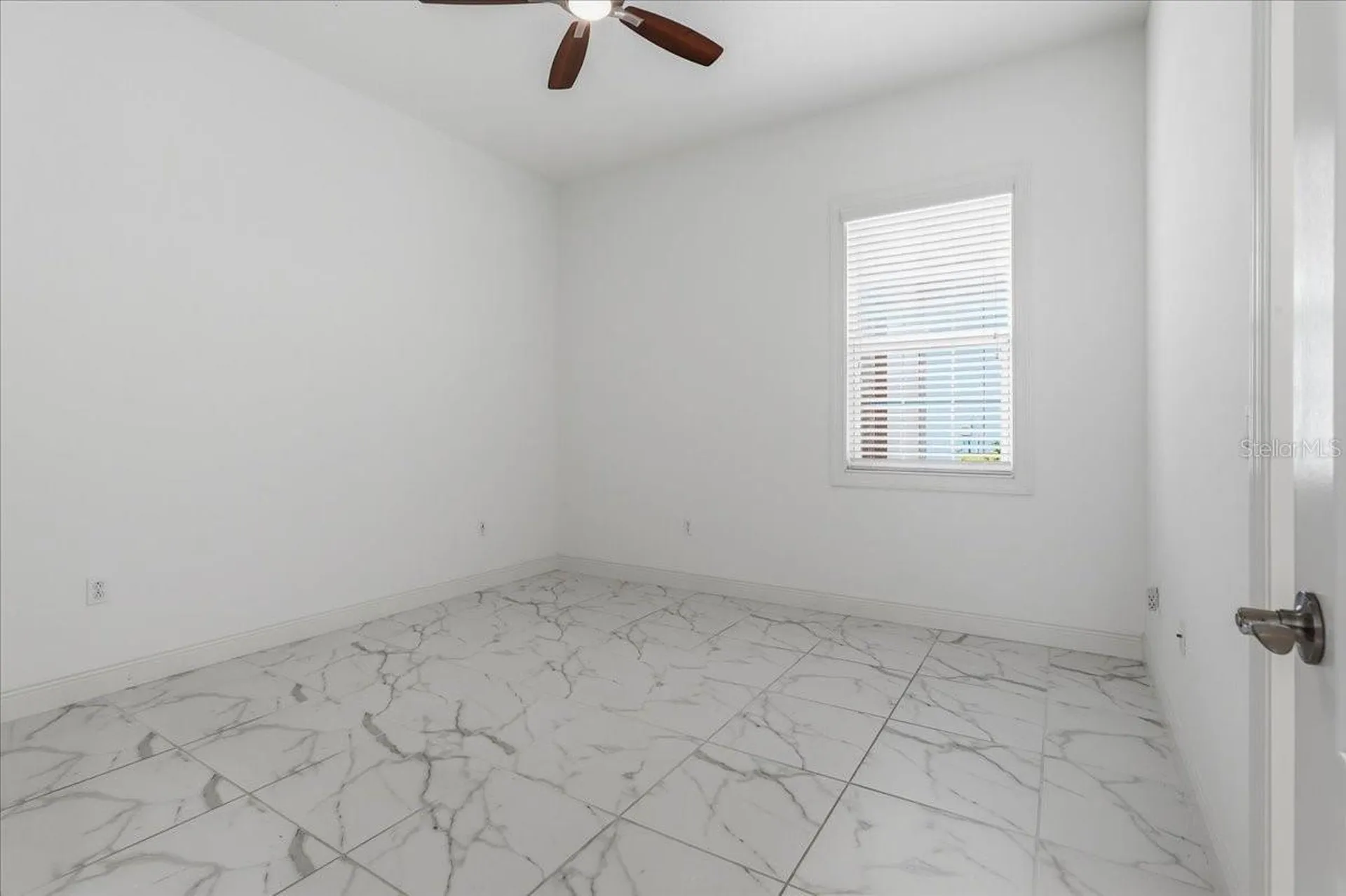 3613 Woodcliff Lake Terrace Sarasota FL 34243