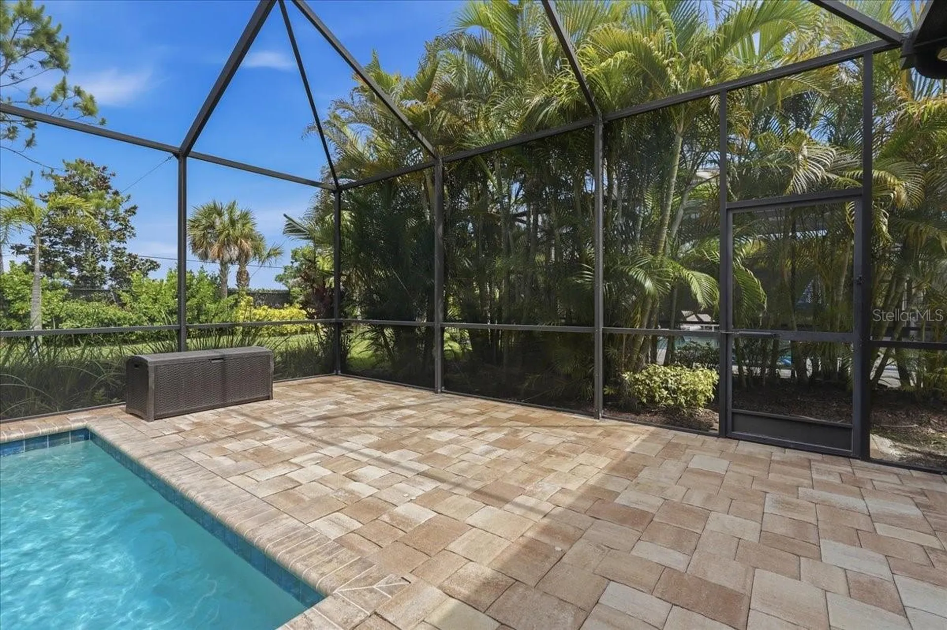 3613 Woodcliff Lake Terrace Sarasota FL 34243