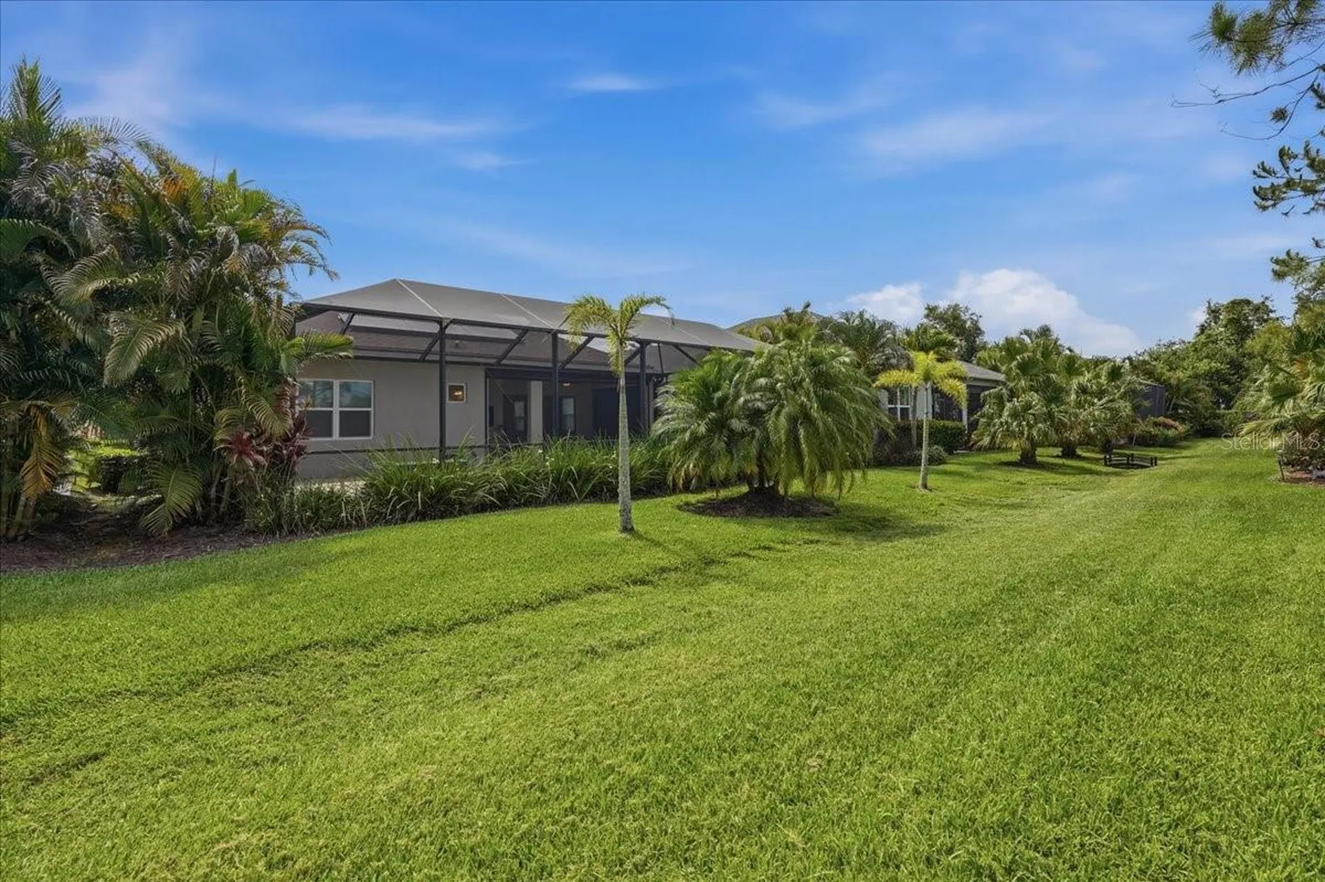 3613 Woodcliff Lake Terrace Sarasota FL 34243