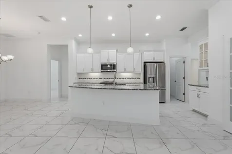 3613 Woodcliff Lake Terrace Sarasota FL 34243