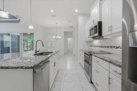 3613 Woodcliff Lake Terrace Sarasota FL 34243